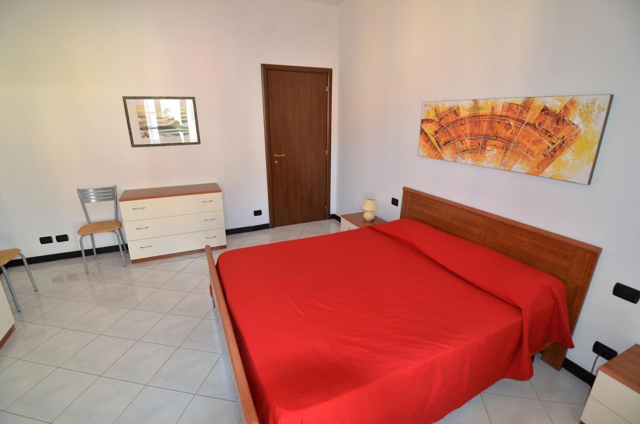 Elena Apartment Levanto Exteriör bild