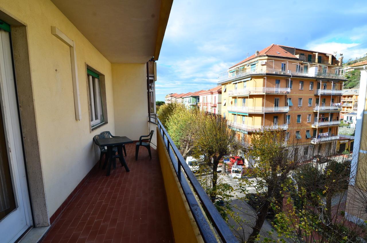 Elena Apartment Levanto Exteriör bild